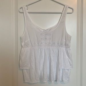 2 FOR $15 SALE 🔥 AE Embroidered White Flowy Tank Top